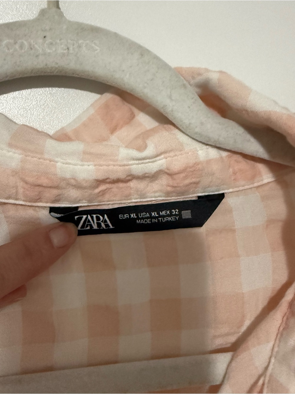 164. Zara Cotton/Viscose Pink and White Gingham Oversized Button-Down Shirt - Picture 2 of 6